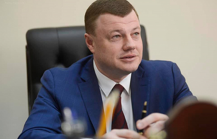 Сенатор РФ Александр Никитин поздравил с Днем защитника Отечества