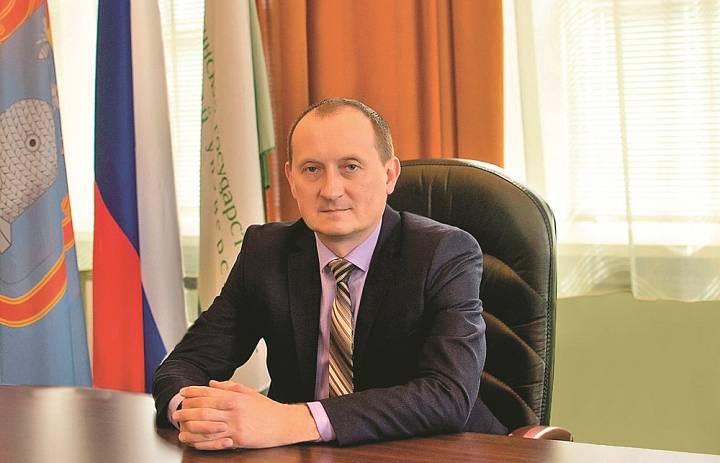 Руководитель Мичуринского ГАУ Сергей Жидков поздравил с Днём Конституции РФ
