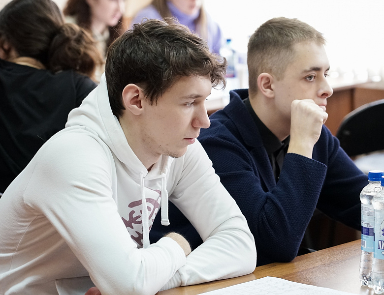 Студенты тамбовских вузов познакомились с национальными традициями народов России