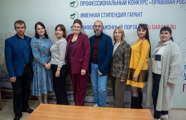 Школа педагогического мастерства продолжает делиться секретами преподавания