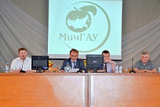 Президиум заседания ученого совета университета