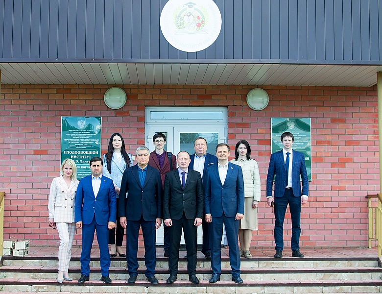 Визит делегации из посольства Республики Узбекистан в России