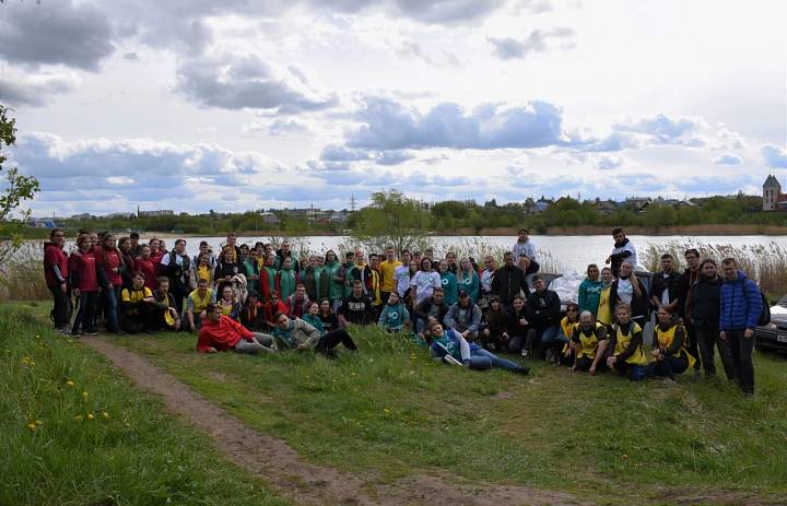 Активисты Мичуринского ГАУ приняли участие во Всероссийском субботнике «Зеленый десант»