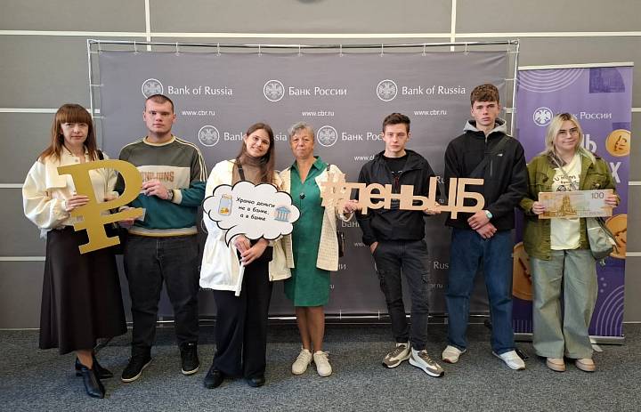 «Секреты Октябрьской, 7»,