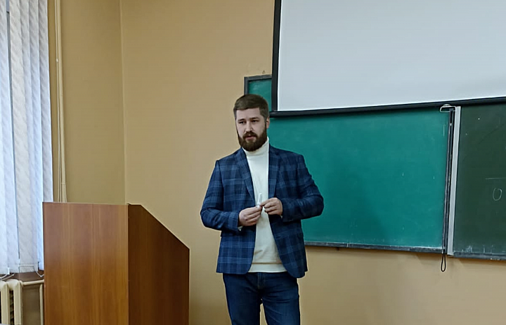 Выпускник Мичуринского ГАУ Серафим Колупаев прочитал лекцию по криптовалюте