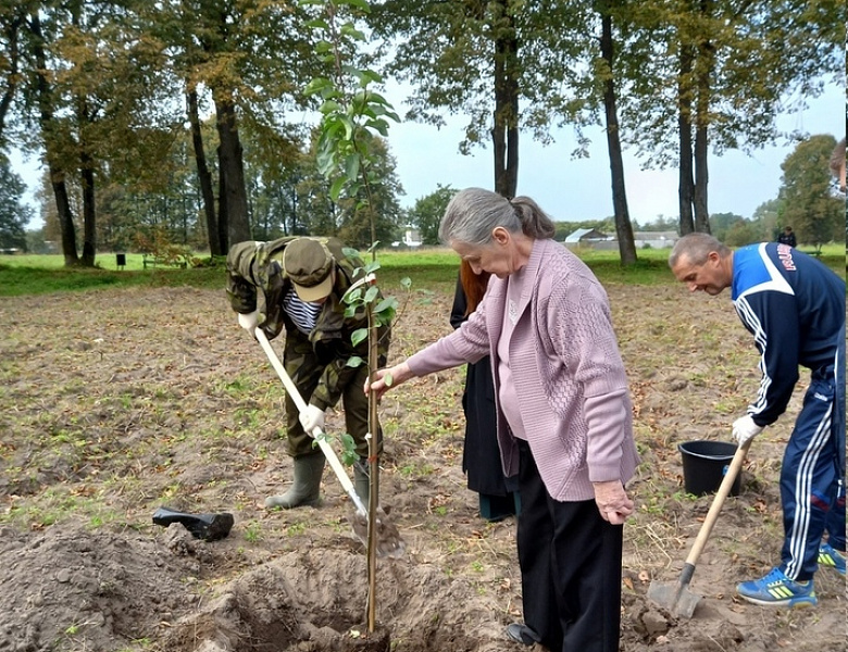 Специалисты агроуниверситета помогают возрождению сада Натальи Гончаровой