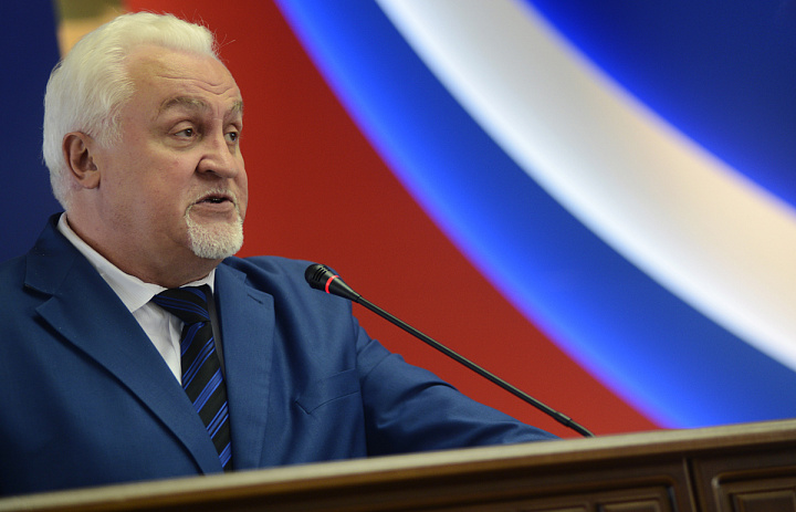 Председатель Тамбовской облдумы Евгений Матушкин поздравил с Днем российского студенчества