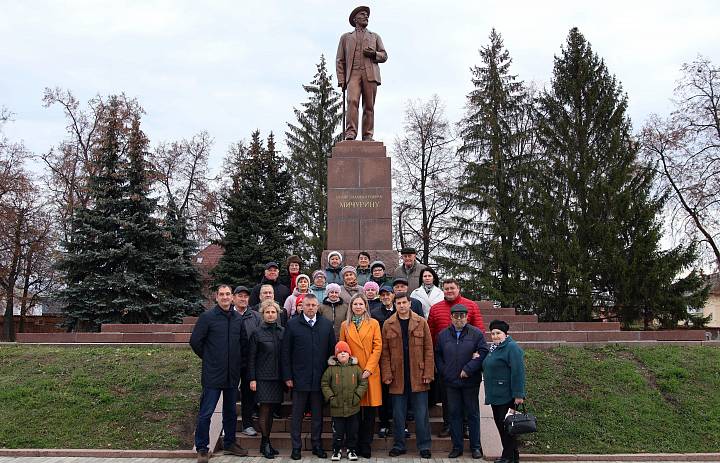 170 лет со дня рождения Ивана Владимировича Мичурина