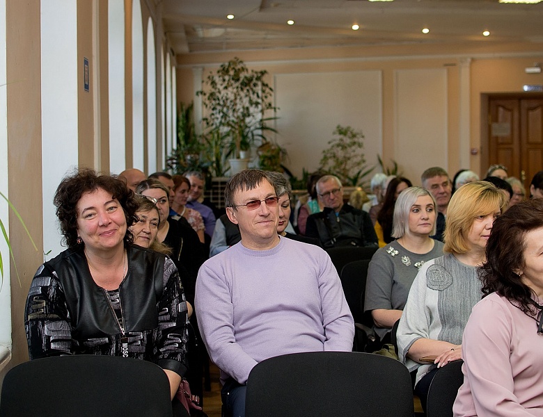 Сергей Жидков провел рабочие встречи с коллективами учебных подразделений вуза