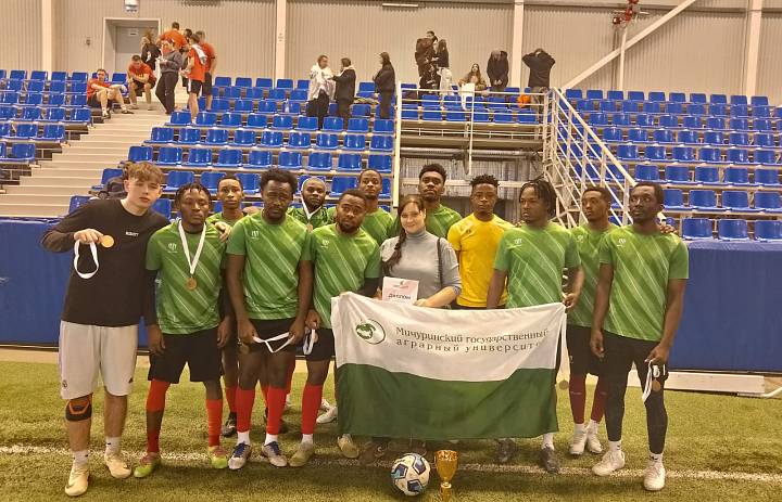 3 место в соревнованиях по футболу