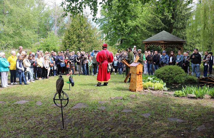 На агробиостанции Мичуринского ГАУ открылся Этнопарк «Соколиный двор»